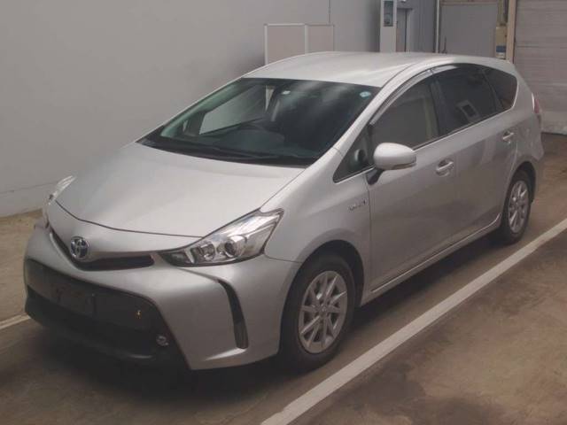 234 TOYOTA PRIUS ALPHA ZVW41W 2017 г. (TAA Kantou)